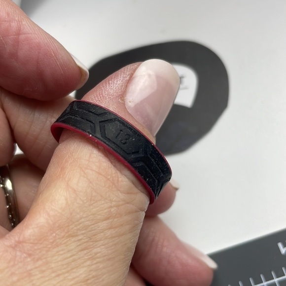 ThunderFit Born Victorious Silicone Wedding Ring Red Exterior Size 13 - Picture 2 of 4